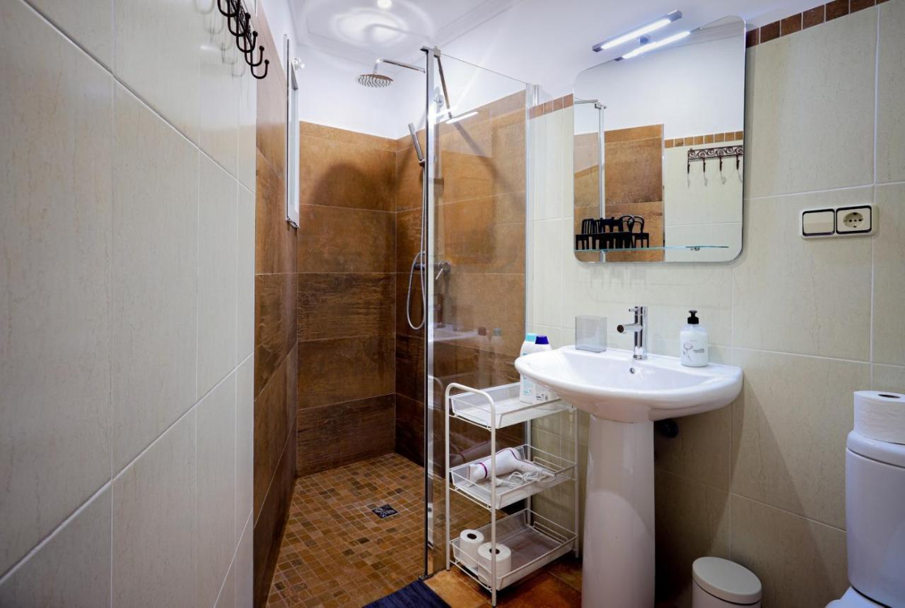 Cozy Apartment Near The Center, Torres De Serrano 瓦伦西亚 外观 照片